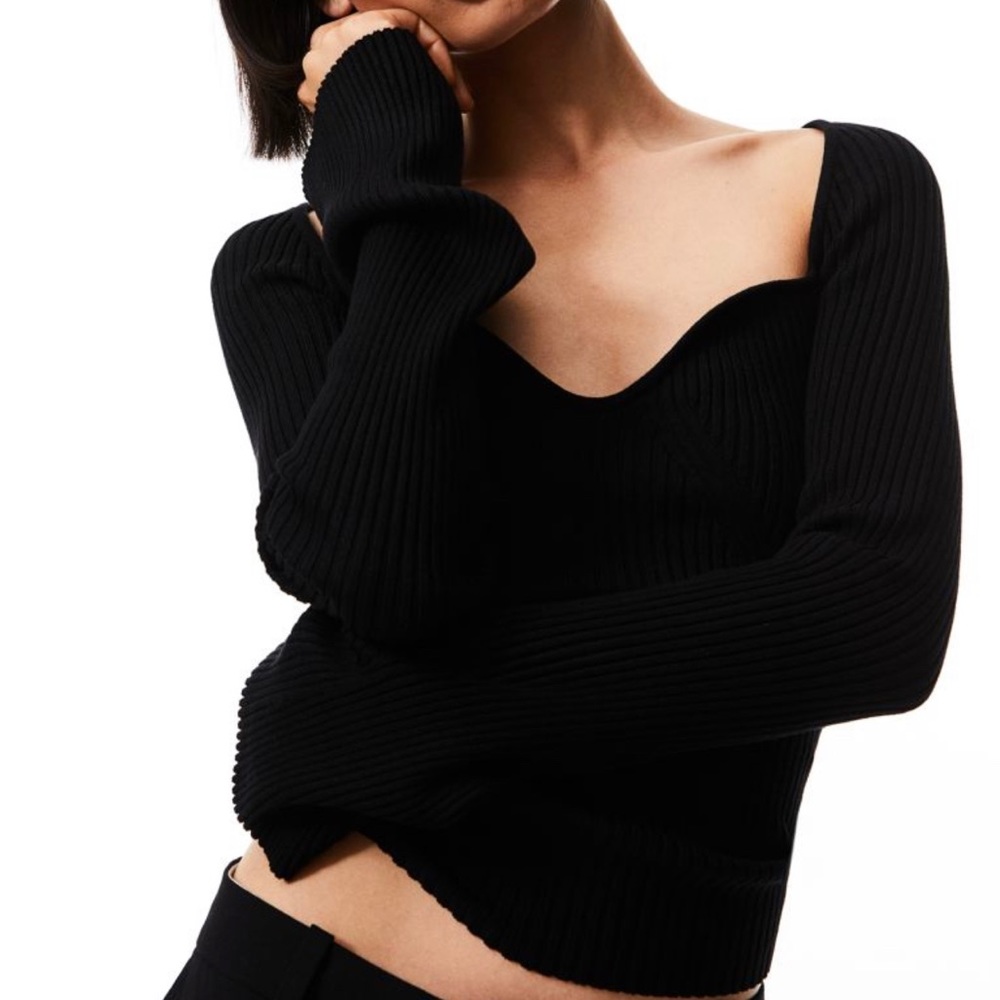 Long sleeve Rib-knit sweater
